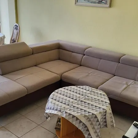 Lazar Apartment Heviz