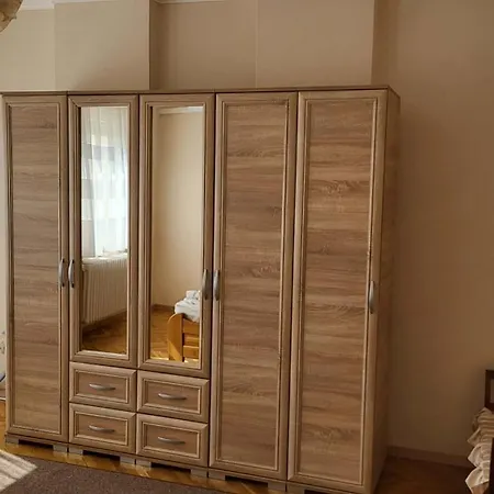Lazar Apartment *